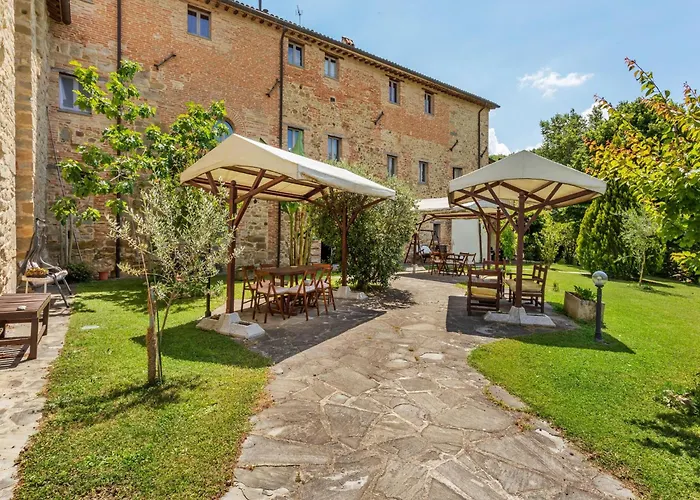 Rustic Holiday Home In Citt Di Castello With Swimming Pool